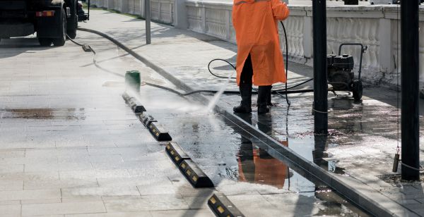Parking Lot Pressure Washing in Port Charlotte