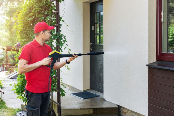 Building Exterior Cleaning in Port Charlotte