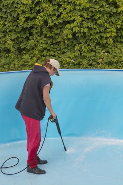 Pool Pressure Washing in Port Charlotte