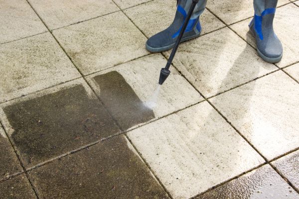 Outdoor Concrete Cleaning in Port Charlotte