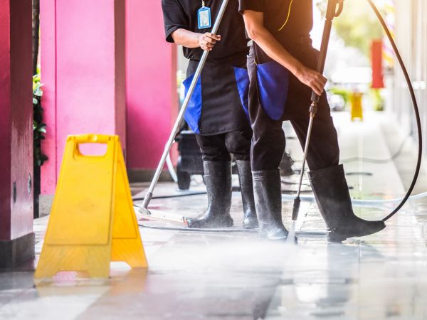 Store Powerwashing in Port Charlotte